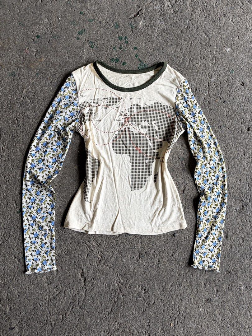 Map Graphic Long Sleeve Top with Floral Sleeves (Category: Longsleeves) located in Quezon City. Submitted by ward.drobe (Listing ID 1465639983, Image 1). Description: Size S-M.