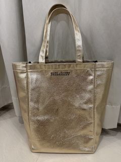 (Category: ) located in . Submitted by okinawa19 (Listing ID 1465598302, Image 1). Description: .