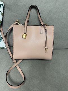 （分類：）位於 。 由 shopbuylikeme 提交（商品編號 1465701607，圖片 1）。簡介： 。