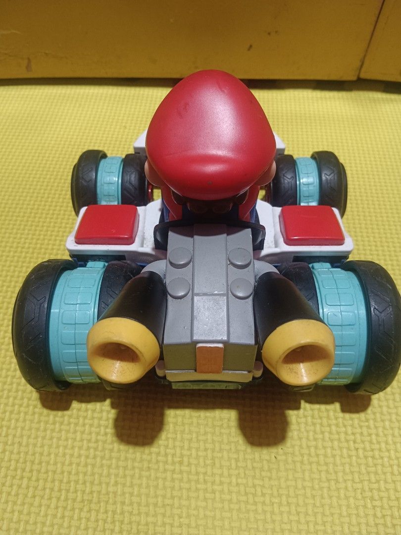 Mario kart (Category: Remote Control Toys) located in Pasig City. Submitted by rednaxela_rich (Listing ID 1465580457, Image 3). Description: 2pcs Nintendo Mario kart set No remote as is.
