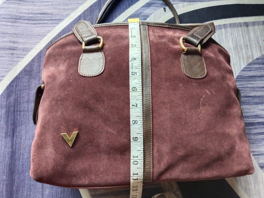 Mario Valentino bag (Category: Shoulder Bags) located in Batangas. Submitted by eiwoh5586 (Listing ID 1465593359, Image 3). Description: .
