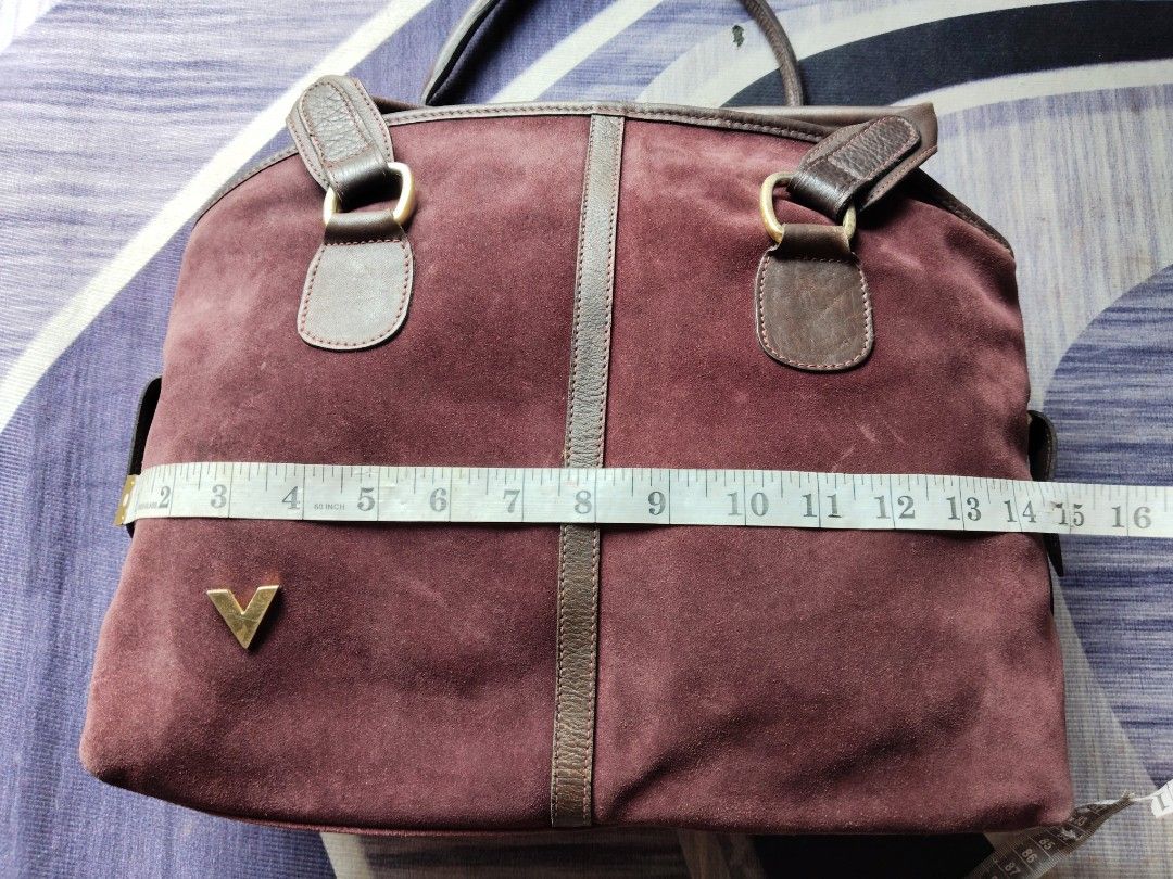 Mario Valentino bag (Category: Shoulder Bags) located in Batangas. Submitted by eiwoh5586 (Listing ID 1465593359, Image 2). Description: .