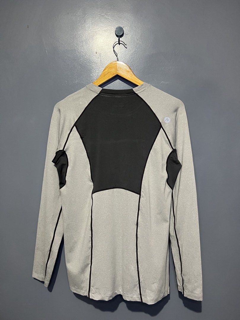 Marmot Outdoor Longsleeve (Category: Activewear) located in Pagadian. Submitted by chiccsilog (Listing ID 1465675492, Image 2). Description: excellent condition 9.5/10 color rate 20x27 (M to L) no issue.