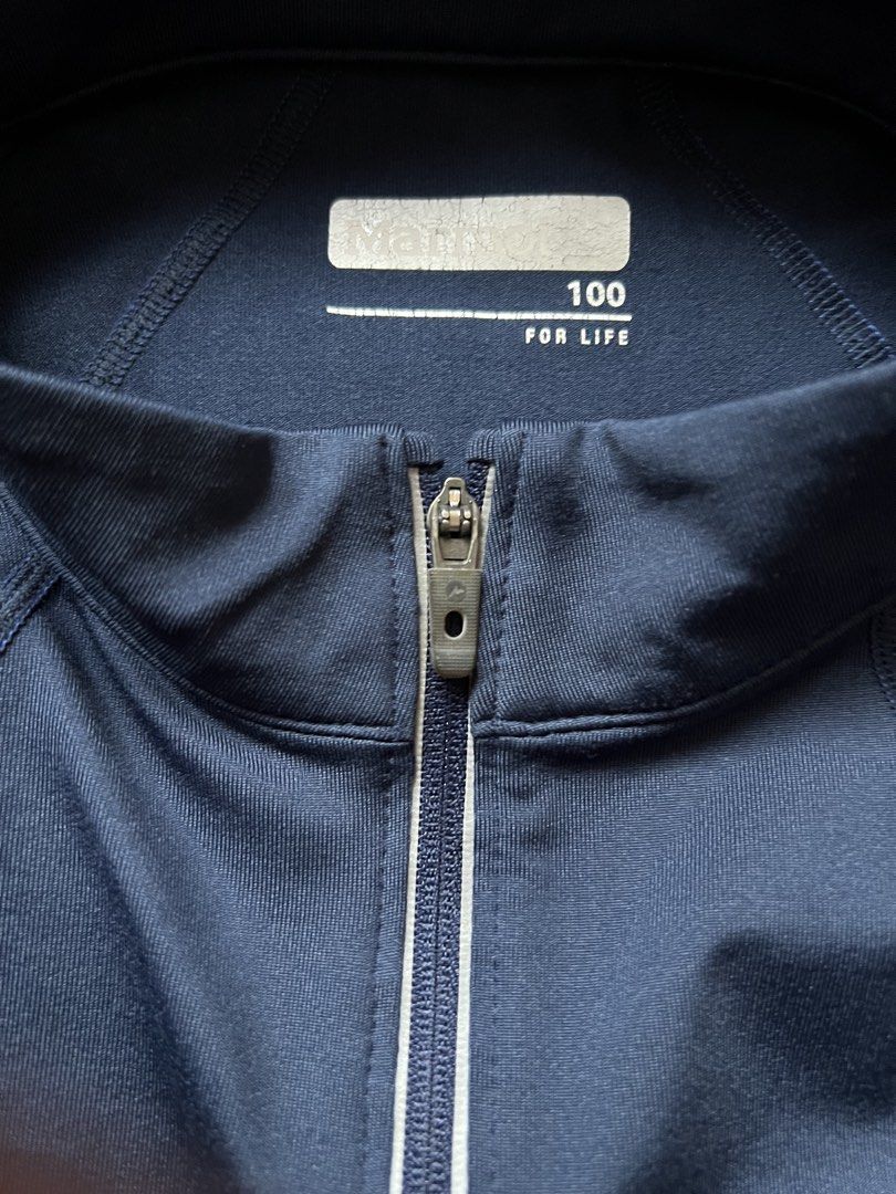 Marmot Stretchable Fleece Jacket (Category: Activewear) located in Borongan. Submitted by thriftsbyblas (Listing ID 1465641012, Image 3). Description: Unisex 19 x 26 dimes eastern samar location.