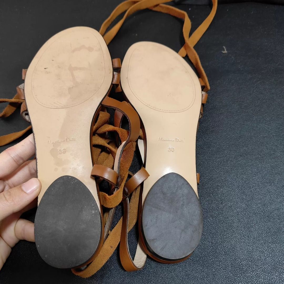 Massimo Dutti Pumps EU 38 | MD-916589427330 (Category: Flats & Sandals) located in Paranaque City. Submitted by silverphoenix.00302e (Listing ID 1465711823, Image 3). Description: Massimo Dutti Pumps EU 37/38/39. Leather construction. Condition: clearance imperfections; please review the photos carefully for the exact condition. Reference:.