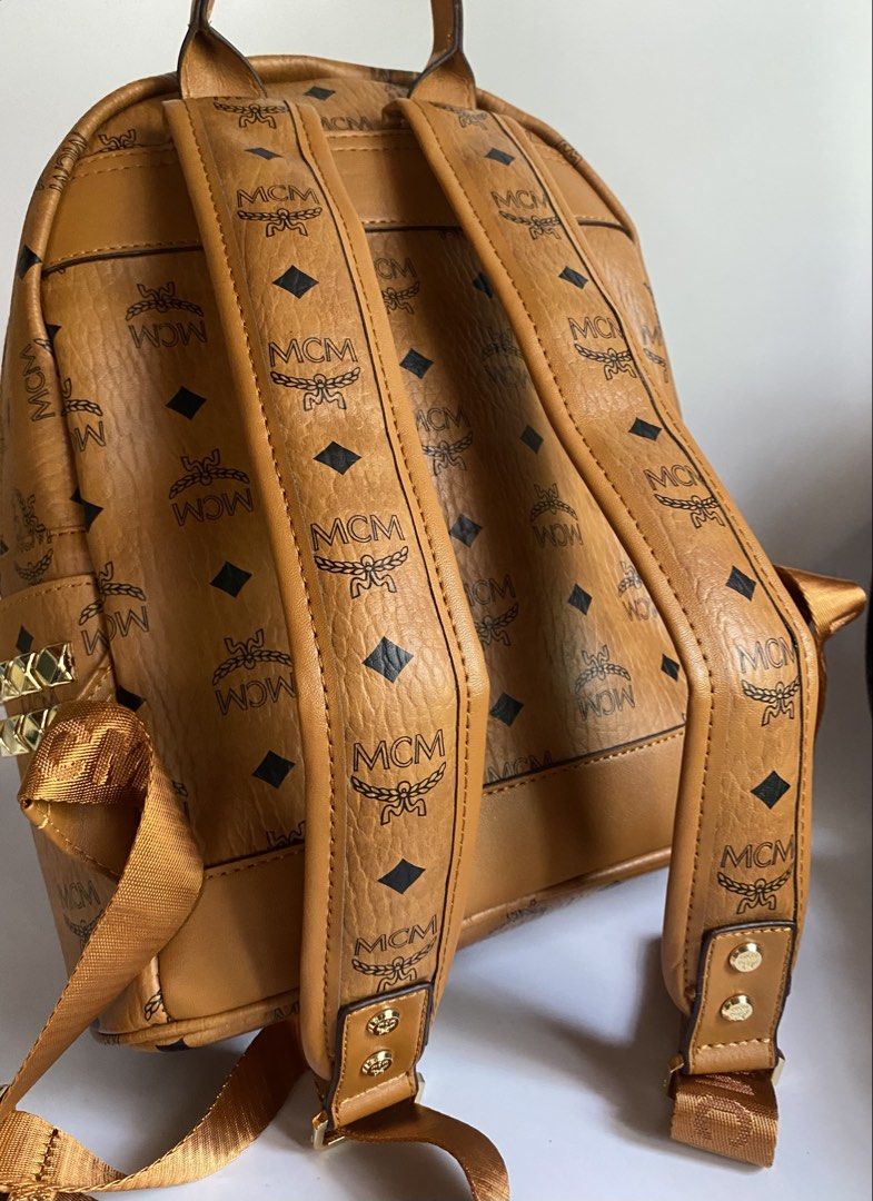 Mcm bpack (Category: Luxury Bags & Wallets) located in Cebu City. Submitted by benjielynv19087 (Listing ID 1465608507, Image 2). Description: No issue Pm Loc cebu Cop via lbc available with dp.