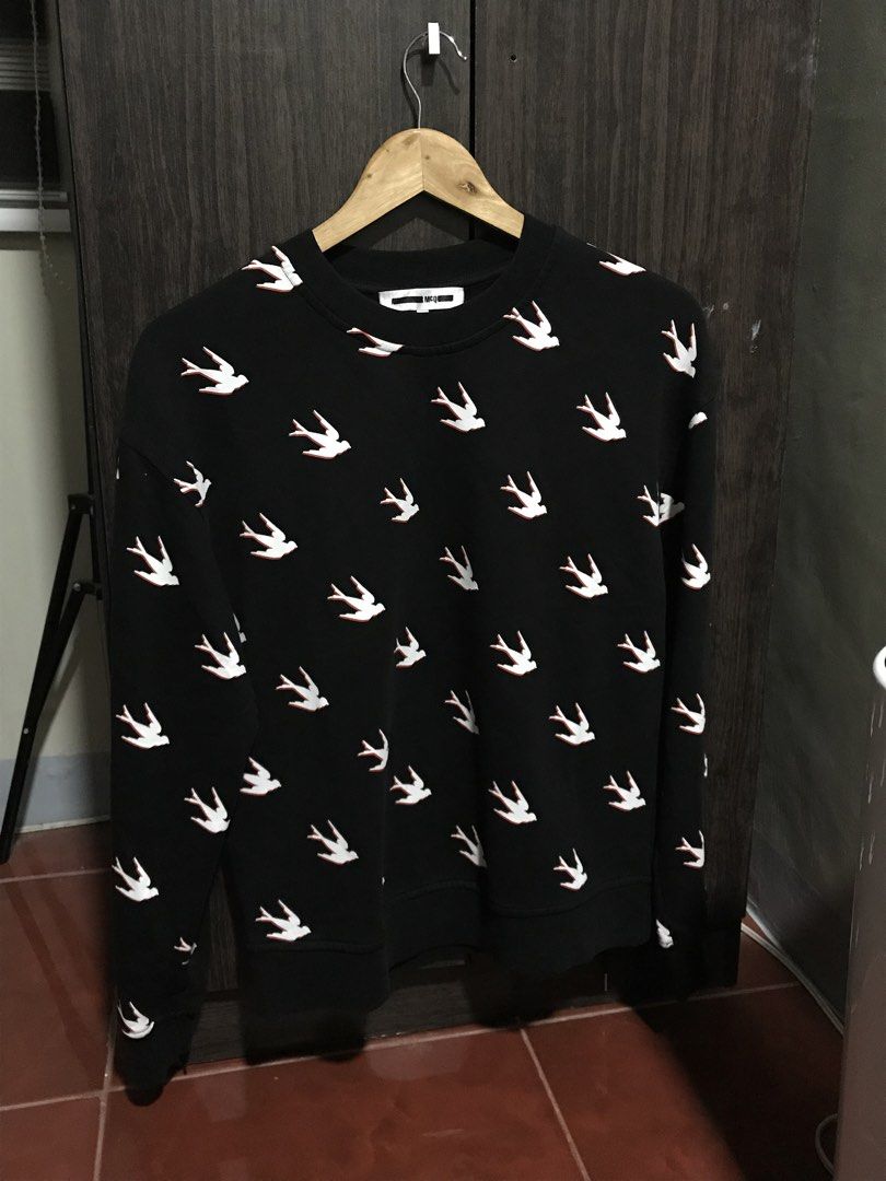 McQ Alexander Mcqueen Sweatshirt (Category: Luxury Apparel) located in Bulacan. Submitted by dailybumps (Listing ID 1465612389, Image 2). Description: 20x25 Authentic No issue No fade .