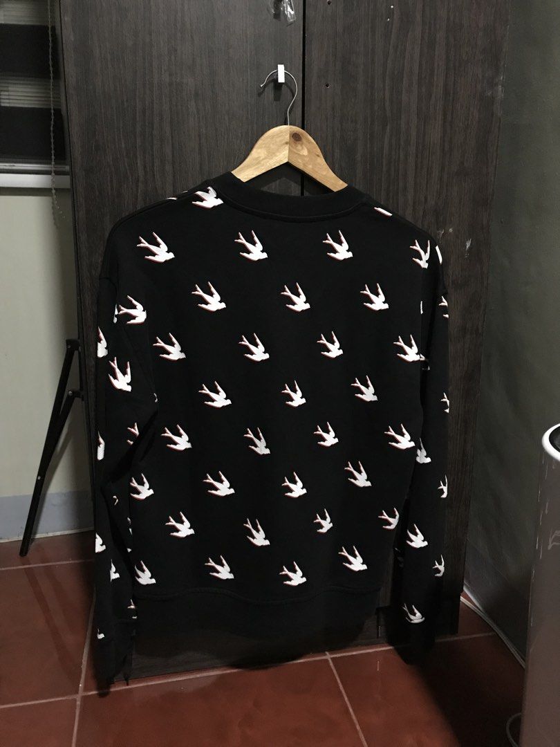 McQ Alexander Mcqueen Sweatshirt (Category: Luxury Apparel) located in Bulacan. Submitted by dailybumps (Listing ID 1465612389, Image 3). Description: 20x25 Authentic No issue No fade .