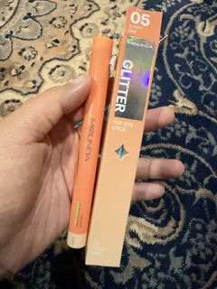 (Category: ) located in . Submitted by aniszfrh (Listing ID 1465676881, Image 1). Description: .