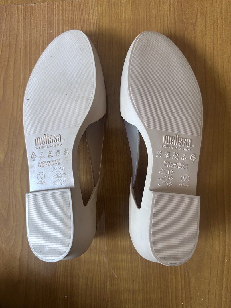 Melissa (Category: Flats & Sandals) located in Tarlac. Submitted by inlovewithbagsph (Listing ID 1465611949, Image 3). Description: .