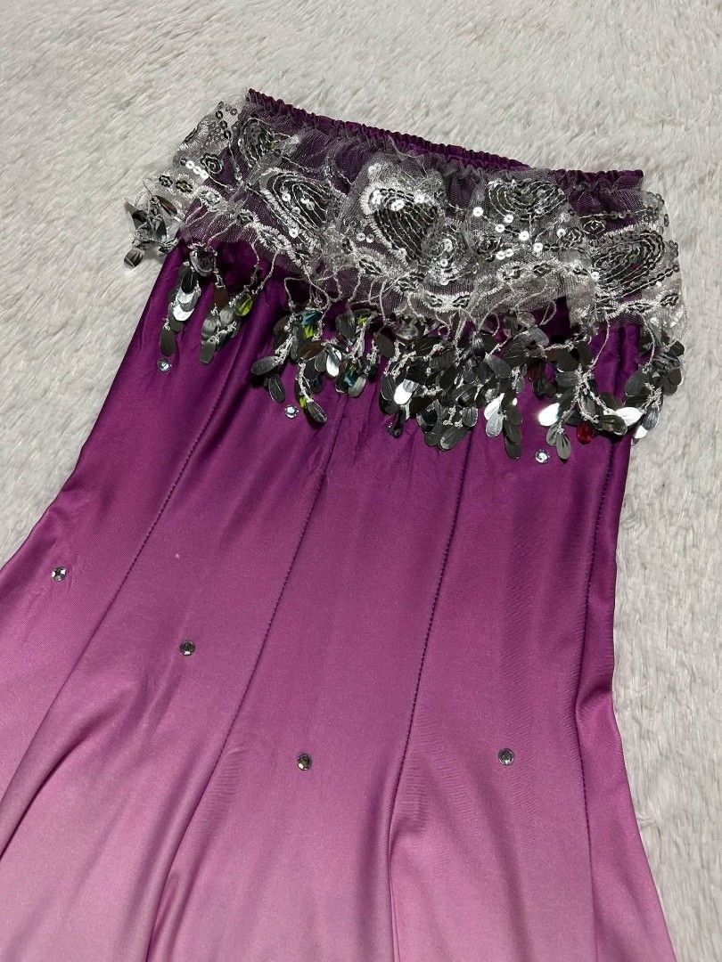 Mermaid skirt (Category: Skirts) located in Quezon City. Submitted by herarchiveph (Listing ID 1465723195, Image 2). Description: Waist: 18 to 26 Length: 29.