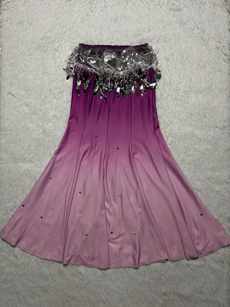 Mermaid skirt (Category: Skirts) located in Quezon City. Submitted by herarchiveph (Listing ID 1465723195, Image 1). Description: Waist: 18 to 26 Length: 29.