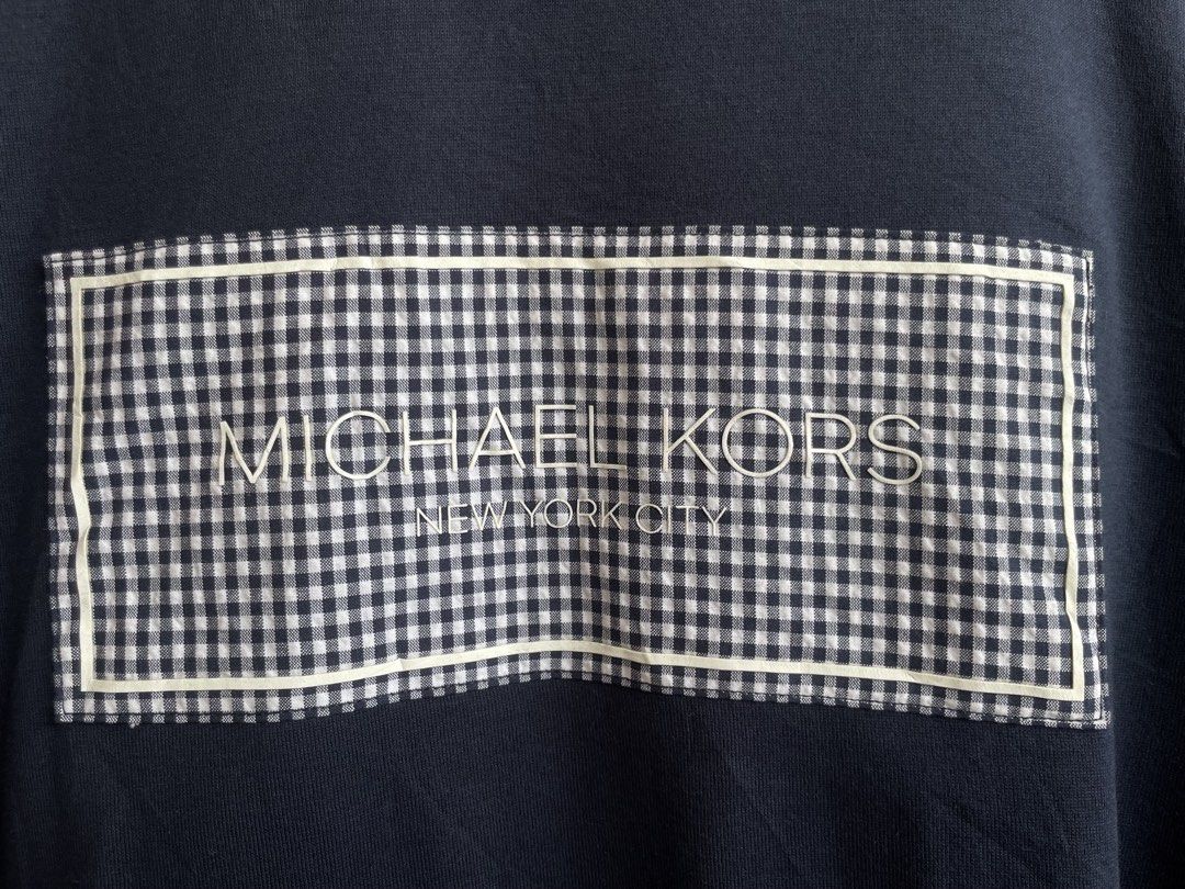 MICHAEL KORS (Category: Tshirts & Polo Shirts ) located in Dumaguete. Submitted by Jazpherto (Listing ID 1465649672, Image 3). Description: MICHAEL KORS‼️‼️‼️ 24.5 width. 29.5 length L on tag color: nagy blue brand new with hangtag *COLOR MAY VARY DUE TO LIGHTING, maganda to sa personal! 500 add 85 shipping fee.