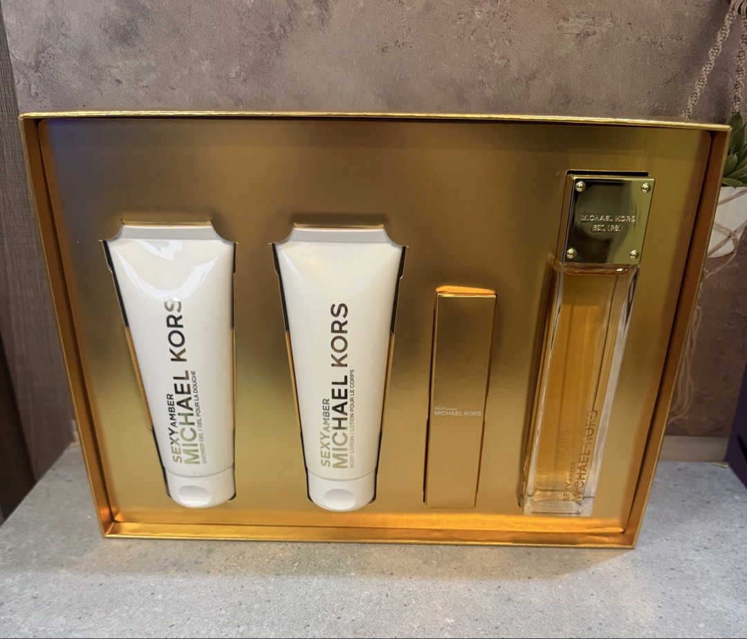 Michael Kors Sexy Amber (Category: Fragrance & Deodorants) located in Paranaque City. Submitted by oommggg (Listing ID 1465595910, Image 2). Description: 100% Original Paranaque Area If nagdududa wag bumili..