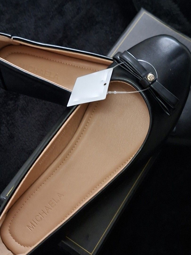 MICHAELA BLACK SHOES BRAND NEW (Category: Sandals) located in Manila. Submitted by lifeafterein (Listing ID 1465663002, Image 1). Description: BRAND NEW NEVER BEEN USED, NASUKAT LANG STILL IN ORIGINAL PACKAGING.