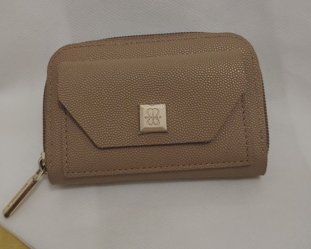 Michaela card wallet (Category: Luxury Bags & Wallets) located in Marikina City. Submitted by jmrdespi (Listing ID 1465714657, Image 1). Description: Declutter.