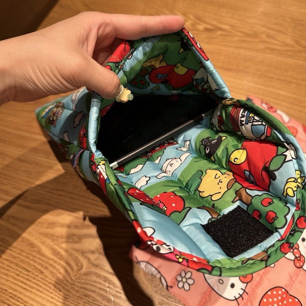 Miffy x BAGGU Red Laptop Bag (Category: Shoulder Bags) located in Manila. Submitted by patchypat01 (Listing ID 1465609359, Image 3). Description: Miffy x BAGGU Red Laptop Bag 13/16 Inch Cute Tablet Protective Case Liner Protective Bag PRE ORDER OCT 15-17.