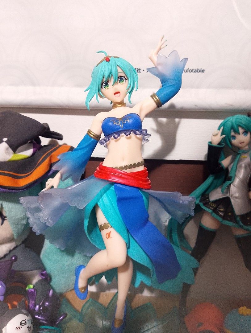 Miku Figure Anime (Category: Figurines & Statues) located in Cavite. Submitted by chloezel187110 (Listing ID 1465726962, Image 1). Description: Sold as set ( NO BOX ) 1st pic, Has her pigtails (not missing) but broken. 2nd pic, good condition 3rd pic, No base and foot broken.