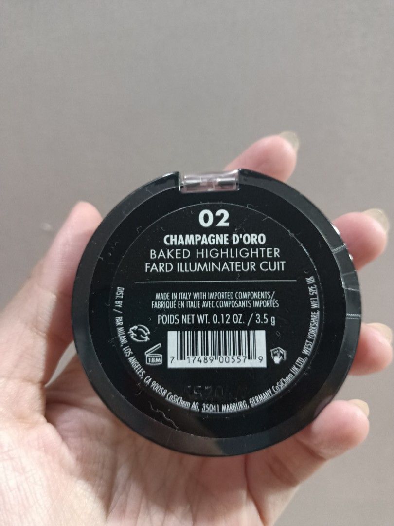 Milani Baked Highlighter (Category: Makeup) located in Bislig. Submitted by vanityarchives (Listing ID 1465733647, Image 3). Description: this is the smaller version, shade 02 champagne d'oro (0.12oz/3.5g) original from the USA, not yet opened packaging still intact rfs: don't really use highlighters.