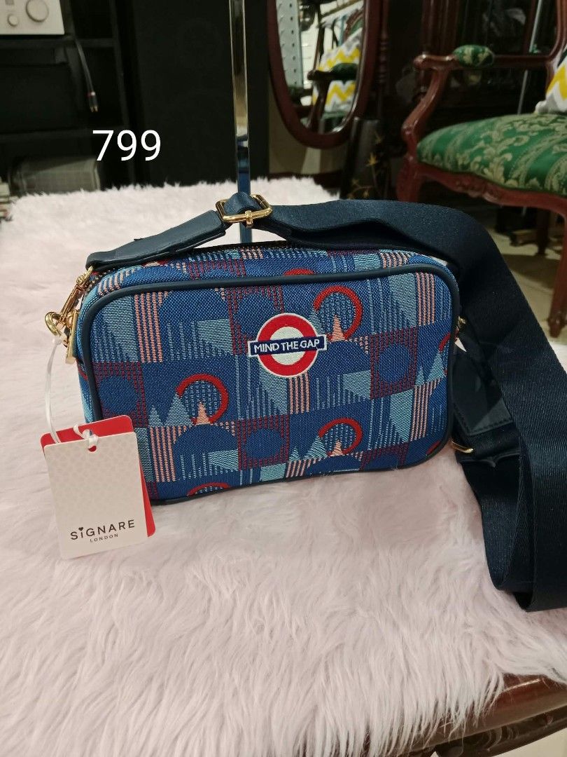 Mind The Gap (Category: Cross-body Bags) located in Pasig City. Submitted by janalopez904 (Listing ID 1465650528, Image 1). Description: .