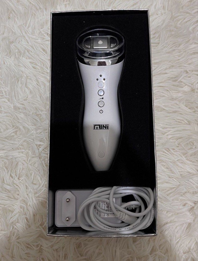 Mini HIFU RF Face Lifting & Skin Tightening Machine (Category: Face Care) located in Pasig City. Submitted by carou48357 (Listing ID 1465644813, Image 2). Description: Mini HIFU V Face Skin Lifting Device in like-new condition. Fully functional and comes with charger and box as shown in the photos. Great for facial skincare routines, skin tightening, and beauty treatments at home. Feel free to message me if you’d like more photos of the device wo