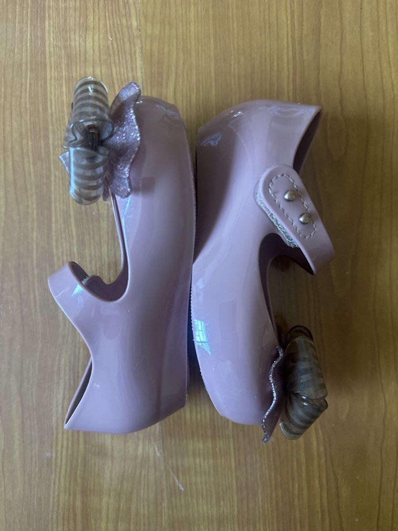 Mini Melissa (Category: Babies & Kids Fashion) located in Tarlac. Submitted by inlovewithbagsph (Listing ID 1465610047, Image 2). Description: Kept unused Eur 24 / US 8.