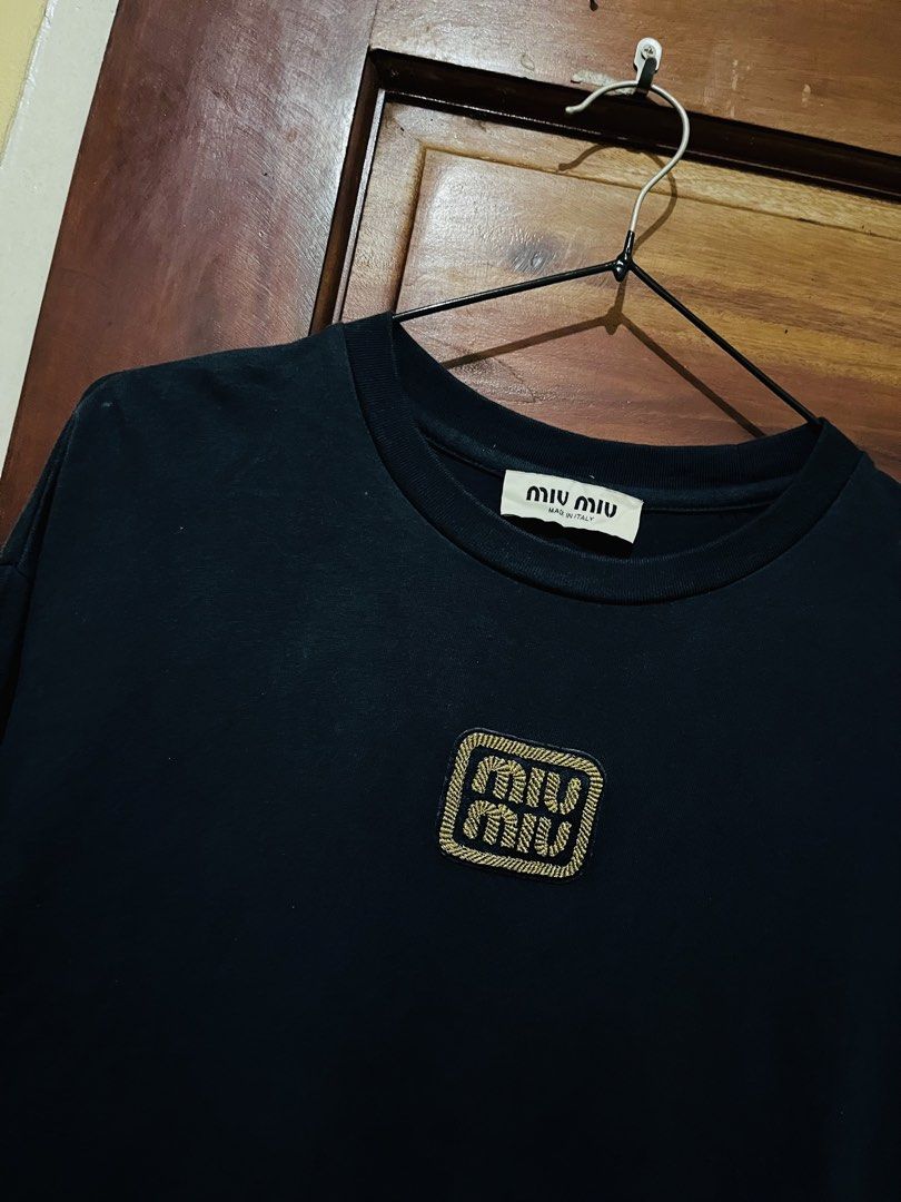 Miu Miu (Category: Longsleeves) located in Tuguegarao City. Submitted by rodel_llanetaa (Listing ID 1465750344, Image 2). Description: Excellent conditon Size M on tag Width 22 Length 26 Color rate 9.8 Flaws 1200+Shippingfee!.