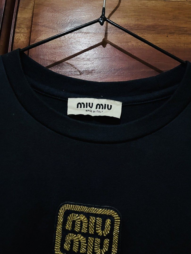 Miu Miu (Category: Longsleeves) located in Tuguegarao City. Submitted by rodel_llanetaa (Listing ID 1465750344, Image 3). Description: Excellent conditon Size M on tag Width 22 Length 26 Color rate 9.8 Flaws 1200+Shippingfee!.
