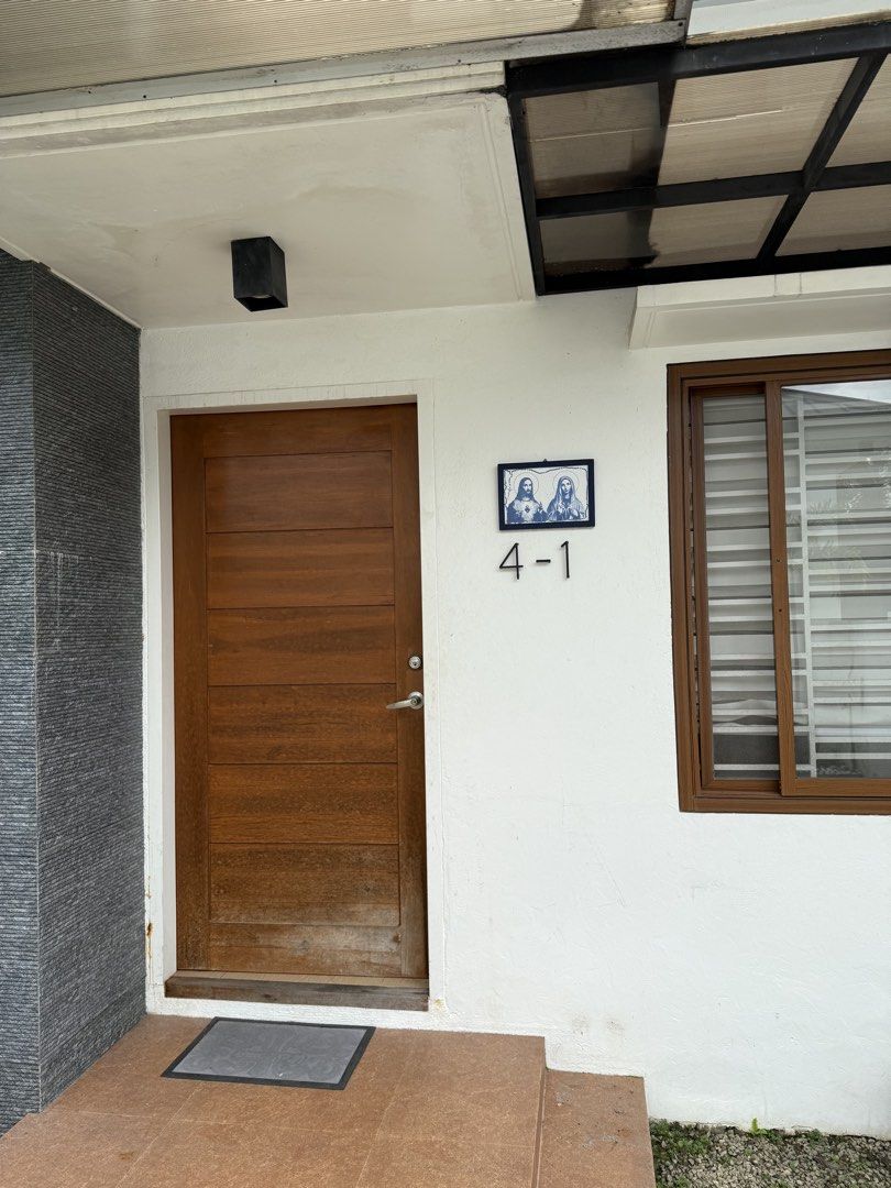 Modern House with Pool and Carport (Category: House & Lot) located in Angeles City. Submitted by juliantinio (Listing ID 1465586579, Image 2). Description: House for rent 🏡 2 bedroom 1 office 1 maids room with cr Both bedrooms with A/C Living room with A/C Powder room Dipping pool which is accessible right outside the glass sliding doors 2 car garage (automated gate) Ideal for starter family Exclusive subdivision in Angeles City Near clark, mark