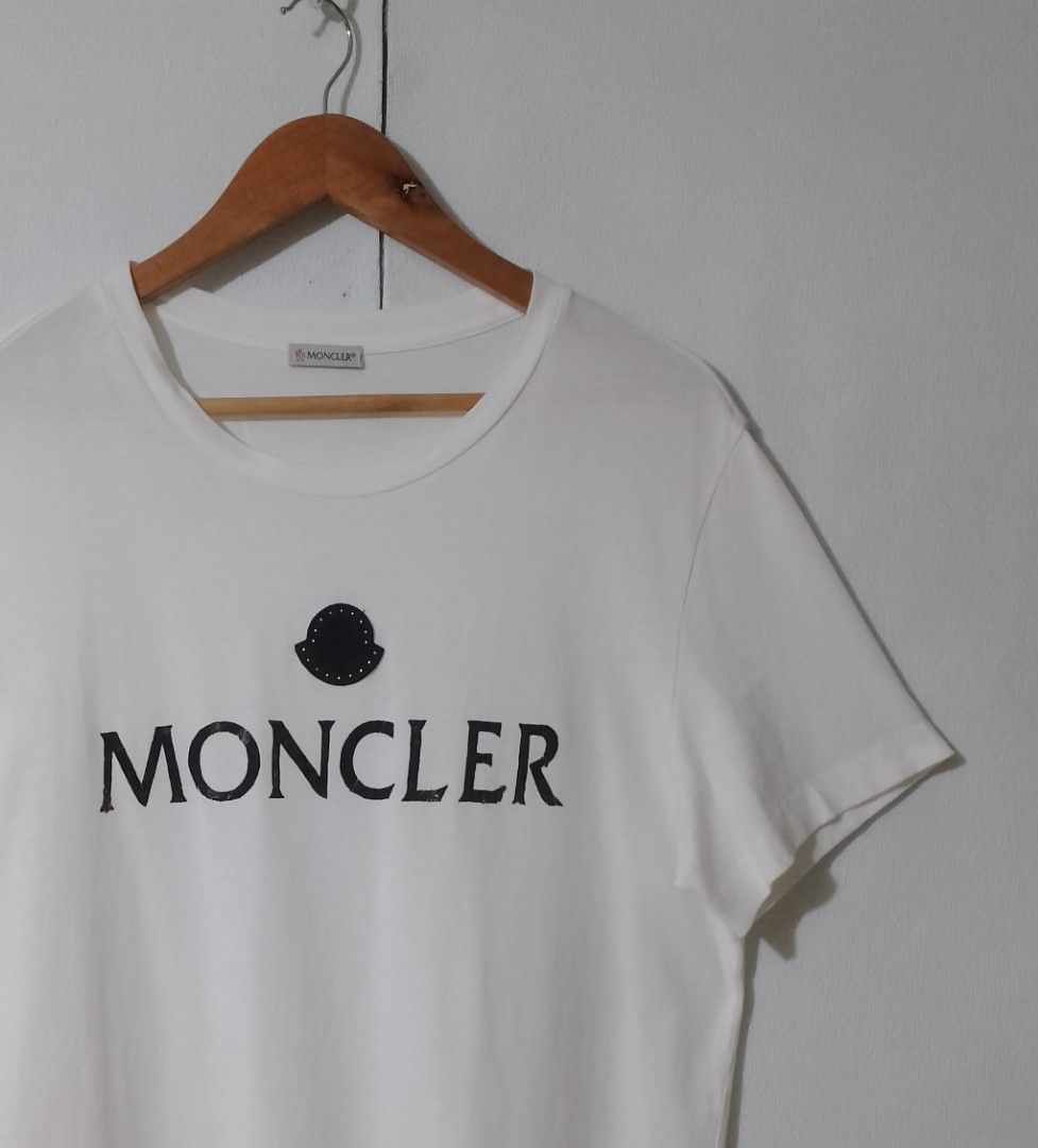 Moncler (Category: Tshirts & Polo Shirts ) located in Iligan City. Submitted by jh_pr0 (Listing ID 1465696200, Image 3). Description: Mōnclèrr Like new Dimes: 21-22x30 Color rate: 9.8/10 No issue Mine: 1k+sf.