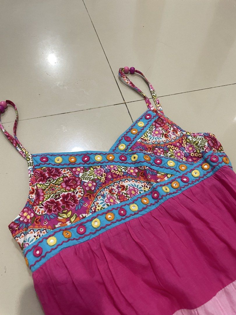 Monsoon Colorful dress (Category: Dresses) located in Dinalupihan. Submitted by maple.apparel (Listing ID 1465697339, Image 3). Description: Can fit xs to small PRISTINE condition Add sf.