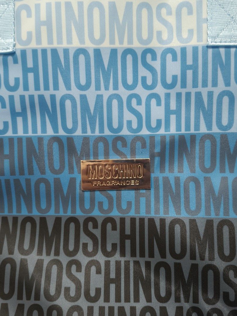 Moschino Beach Bag (Category: Luxury Bags & Wallets) located in Manila. Submitted by heisenbergyo (Listing ID 1465695518, Image 2). Description: Moschino Beach Bag For sale, brand new, with Dust bag. Can give discount for sure buyer.