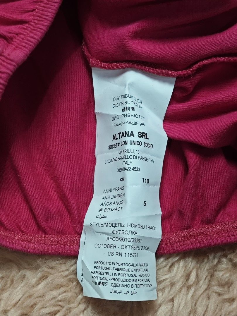 Moschino Kids Top (Category: Babies & Kids Fashion) located in Imus. Submitted by eykc01 (Listing ID 1465740991, Image 3). Description: Like New 4-5yo.