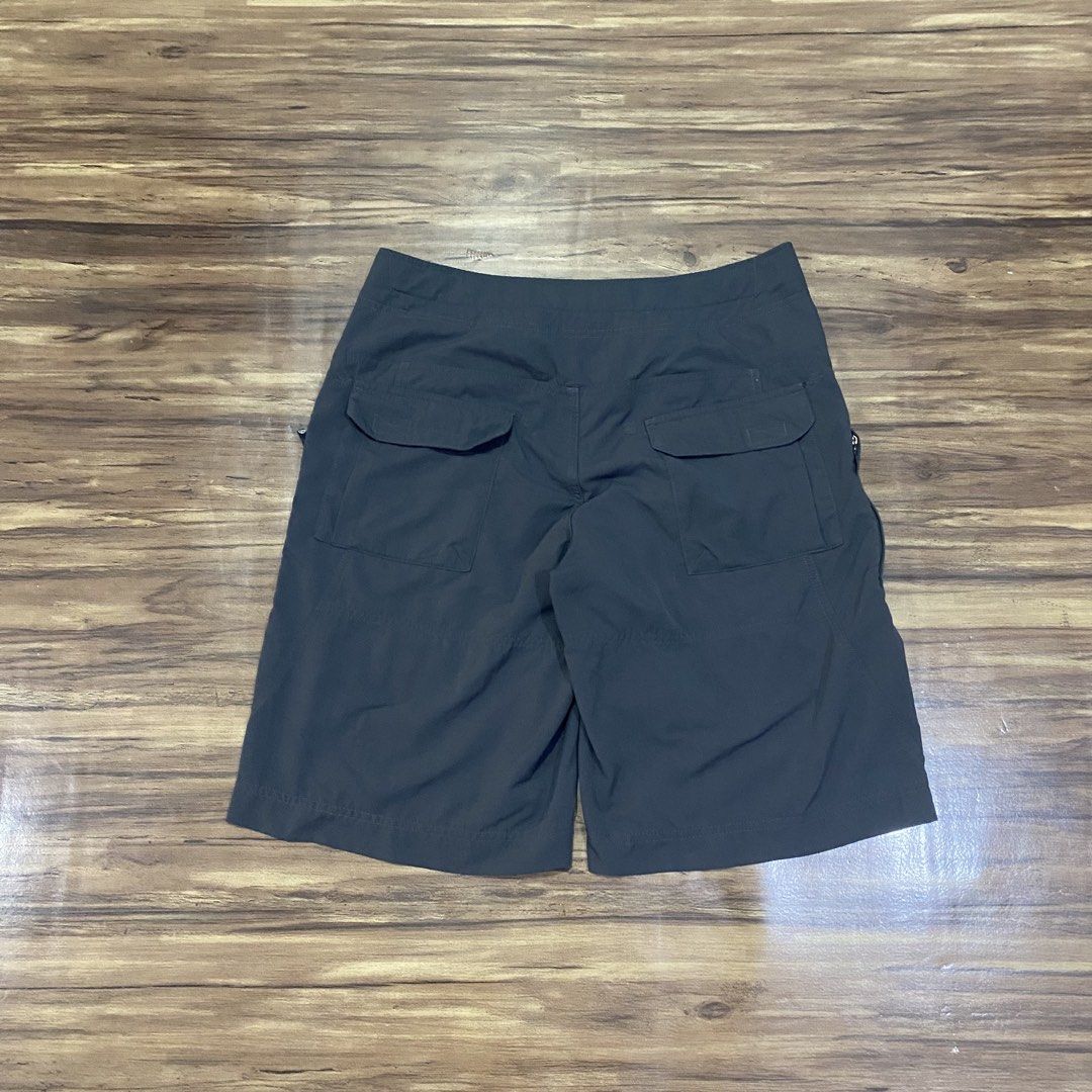 Mountain Hardware Trek shorts (Category: Shorts) located in Cebu City. Submitted by accurate.curations.ceb (Listing ID 1465701913, Image 2). Description: Mountain Hardware Trek Short Excellent Condition COLOR RATE: 9.5/10 Issues: None Medium Measurements: Width: 32-34 inches Length: 22 inches Leg Opening: 12 inches Price + Sf 📍Cebu Shipping via J&T NO COD/COP PAYMENT FIRST VIA GCASH OR BANK Unli vouch and VC for legitimacy dm if interested 📩.