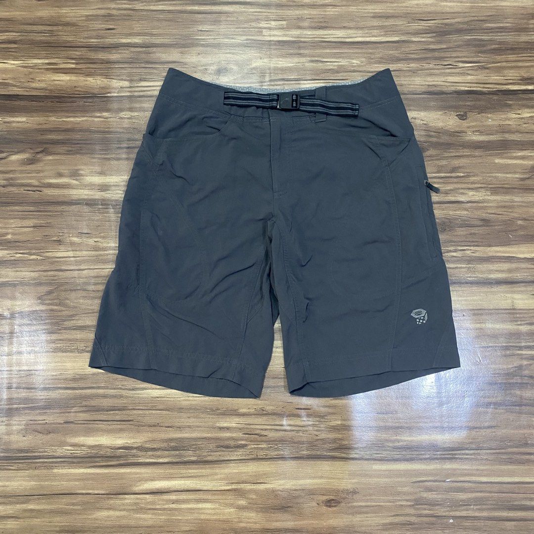 Mountain Hardware Trek shorts (Category: Shorts) located in Cebu City. Submitted by accurate.curations.ceb (Listing ID 1465701913, Image 1). Description: Mountain Hardware Trek Short Excellent Condition COLOR RATE: 9.5/10 Issues: None Medium Measurements: Width: 32-34 inches Length: 22 inches Leg Opening: 12 inches Price + Sf 📍Cebu Shipping via J&T NO COD/COP PAYMENT FIRST VIA GCASH OR BANK Unli vouch and VC for legitimacy dm if interested 📩.