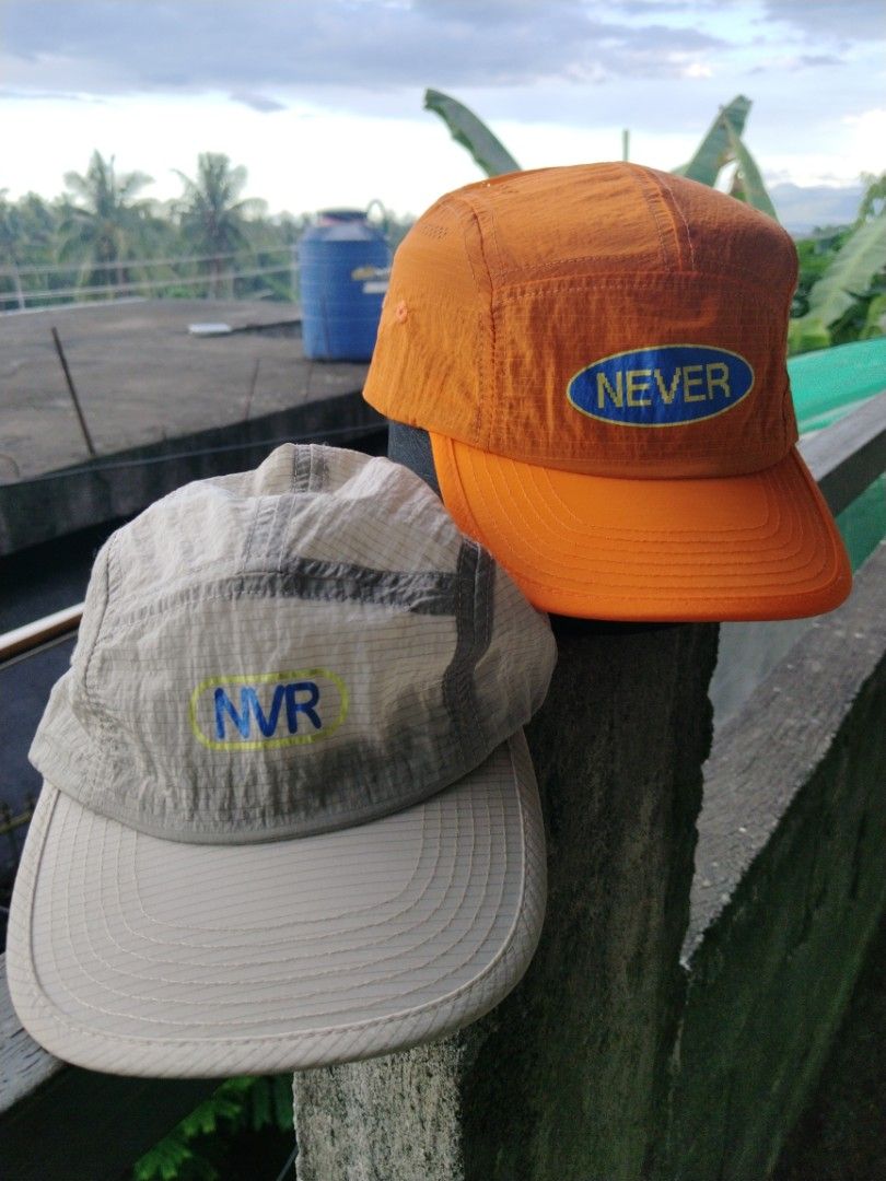 Never running hat (Category: Caps & Hats) located in Legazpi City. Submitted by genobecollectives (Listing ID 1465652961, Image 1). Description: Never running hat 480 EACH FREE SHIP pag aspack 700 free ship Very good condition Dm📩.