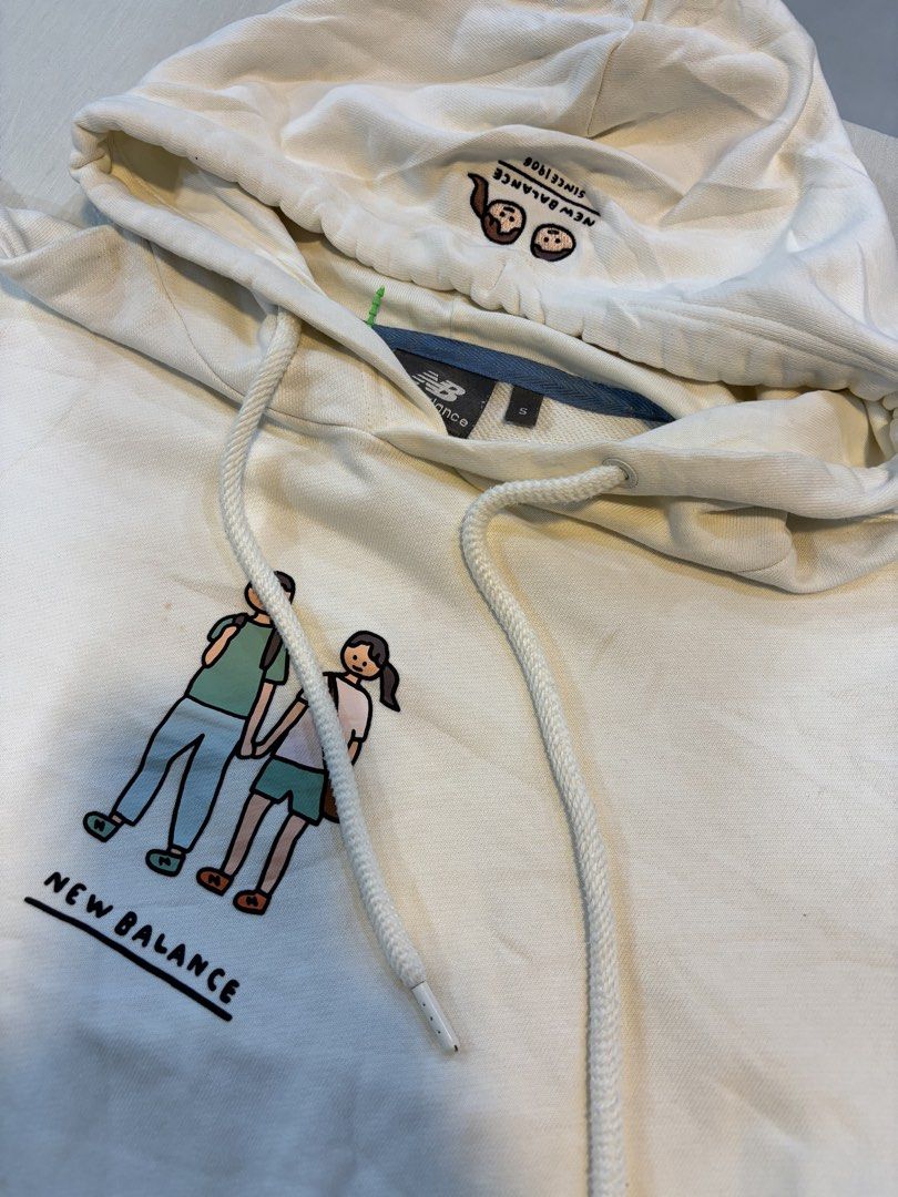 NEW BALANCE (Category: Coats, Jackets and Outerwear) located in Cavite. Submitted by staythrifted.23 (Listing ID 1465676295, Image 2). Description: NEW BALANCE Small to Medium Dimes : Lenght 21 Width 25 Like new Color rate 10/10 Issue : ❌ Need wash 📩📩📩 Loc. Cavite We ship nationwide Payment first 📌DISCLAIMER: We are not associated or affiliated with any brand posted. 📃ALL COPYRIGHT AND TRADEMARKS RESERVED TO THE ORIGINAL BRAND OWNERS. .
