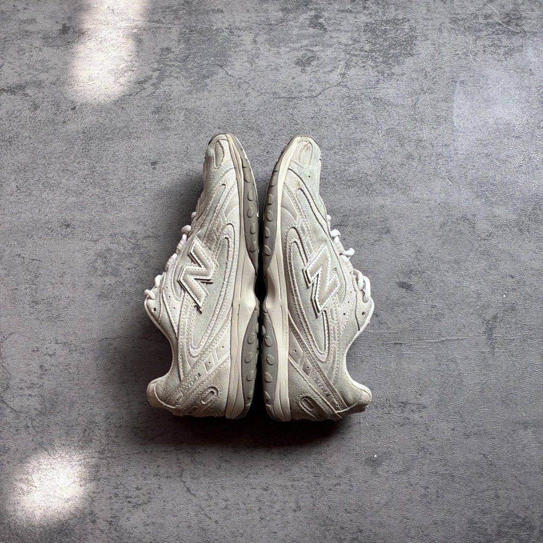 New Balance 204L “Timberwolf” (Category: Sneakers) located in Iligan City. Submitted by gabrielsxn (Listing ID 1465692948, Image 3). Description: New Balance 204L “Timberwolf” Size: US 6.5 | EU 39.5 | CM 24.5 ✅Good Condition Mine: ₱2,199.