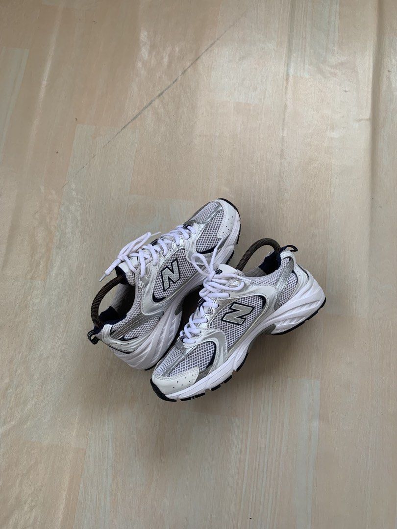 New Balance 530 (Category: Sneakers) located in Cebu City. Submitted by helufattyyy (Listing ID 1465633601, Image 3). Description: New Balance 530 Preloved With out Box Mens 6 Womens 7 Cm 24 Euro 38.5 Good as new No issues 2150 + shippingfee Location Cebu City No Cop/Cod Pm.