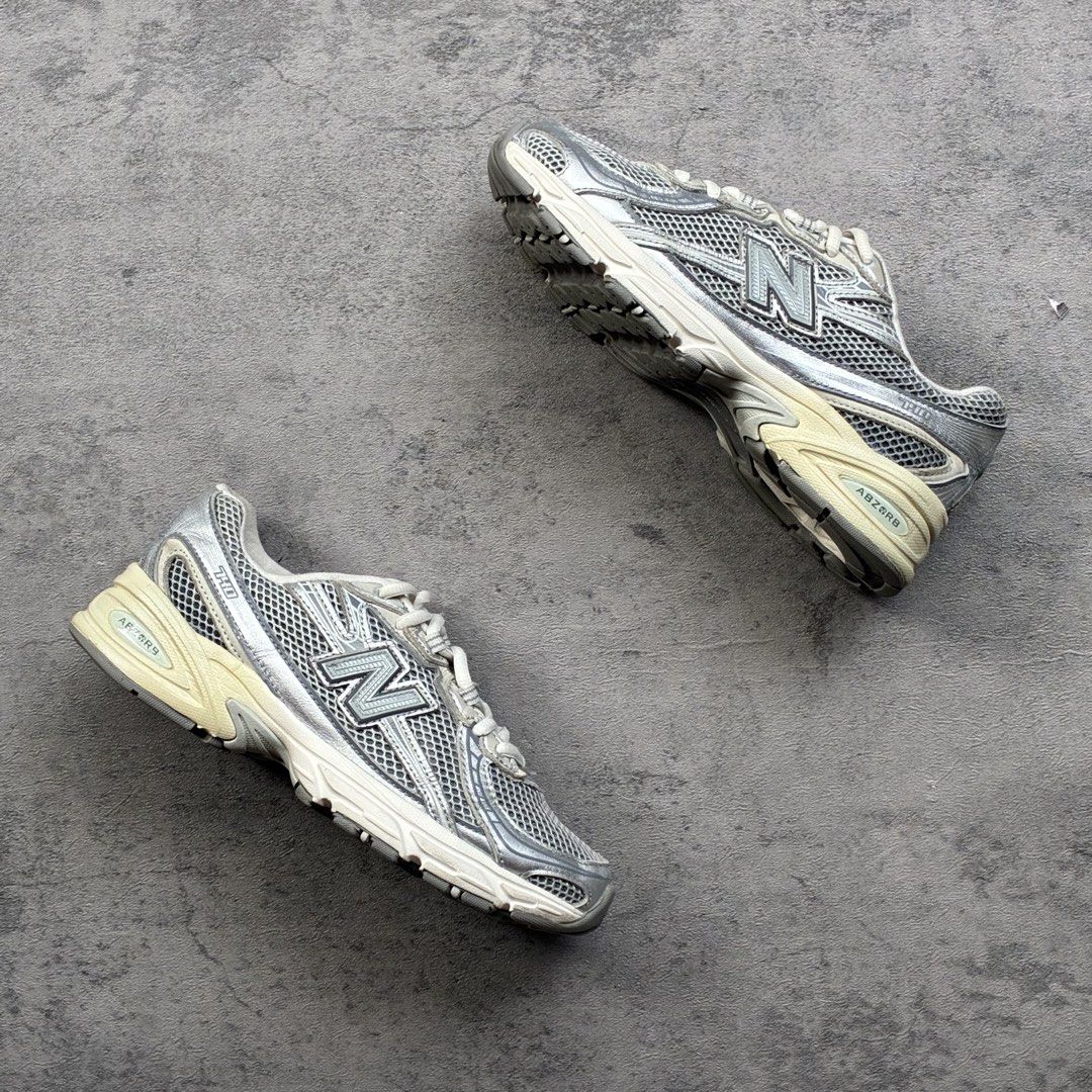 New Balance 740 Brighton Grey (Category: Sneakers) located in Iligan City. Submitted by gabrielsxn (Listing ID 1465720631, Image 1). Description: New Balance 740 Brighton Grey Size: US 5 | EU 37.5 | CM 23 ✅Excellent Condition Mine: ₱1,549.