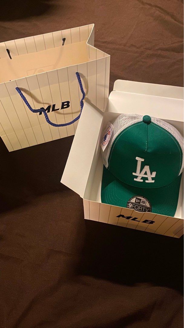 New Era Cap (Category: Caps & Hats) located in Manila. Submitted by ipanema.south (Listing ID 1465675819, Image 1). Description: New Era Cap with box paperbag .