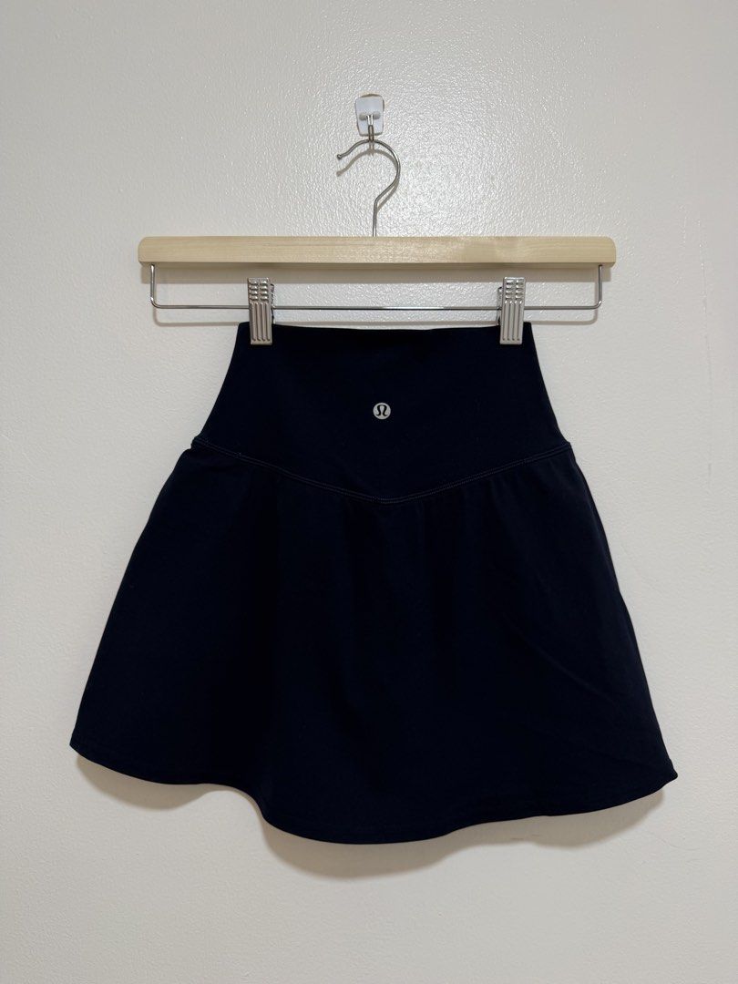 New Release•Lululemon Align Skirt (Category: Activewear) located in Dasmarinas. Submitted by shoppingaccount__ (Listing ID 1465694836, Image 3). Description: rare! xs-s square dot 2 ( new release ) with inner and pockets.
