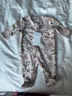 （分類：）位於 。 由 elle_smith 提交（商品編號 1465645364，圖片 1）。簡介： 。