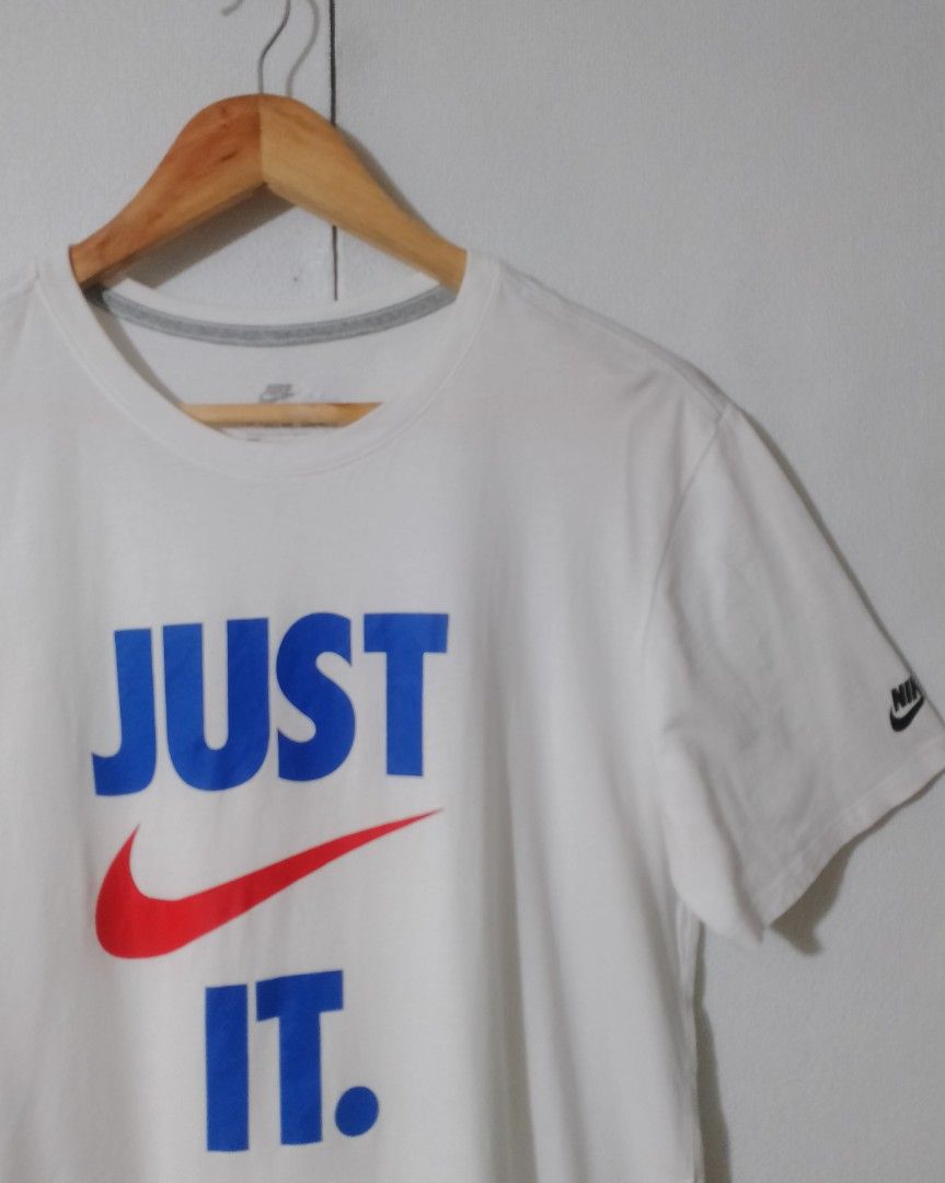 Nike (Category: Tshirts & Polo Shirts ) located in Iligan City. Submitted by jh_pr0 (Listing ID 1465696578, Image 3). Description: Nāykkk Good as new Dimes: 20x27 Color rate: 9.8/10 No issue Mine: 550+sf.
