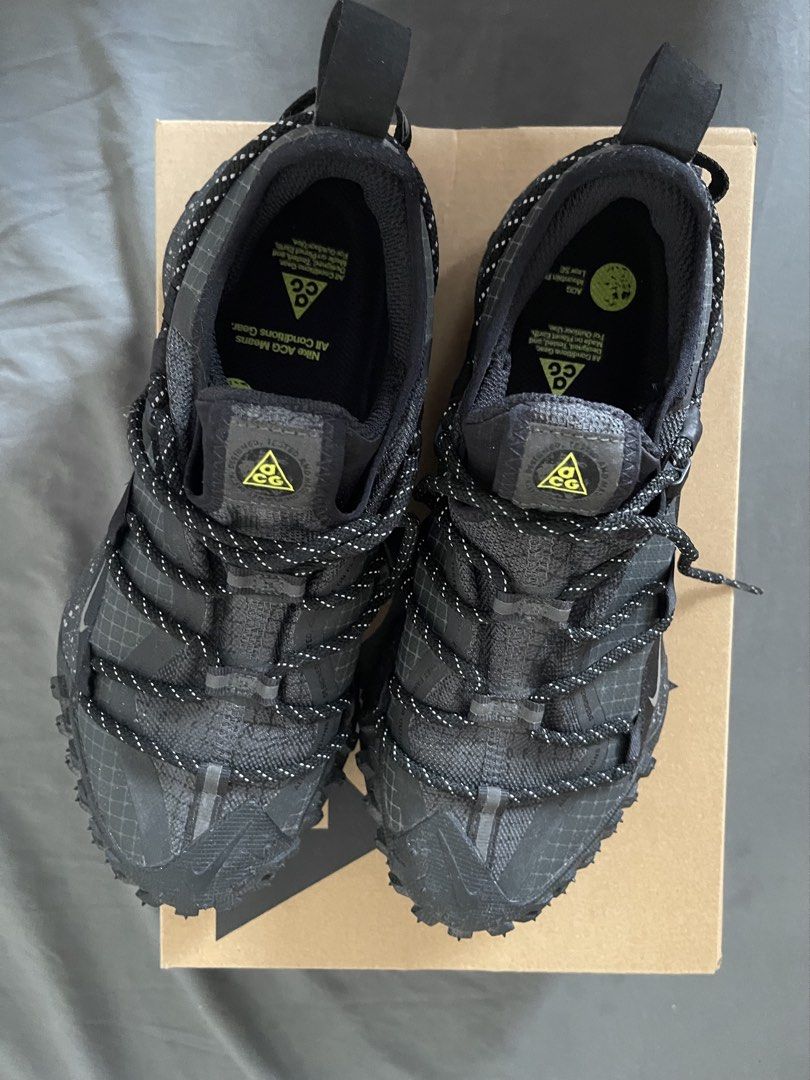 Authentic Nike ACG Mountain Fly Low SE Black Anthracite (Category: Sneakers) located in General Trias. Submitted by abellu (Listing ID 1465598846, Image 3). Description: Original Nike ACG Mountain Fly Low Gore-tex SE. With original box. Used only once. Super comfy and good hiking shoes. Bought in Commonwealth PH for ₱9795 Size US 7 Men | 8.5 Women - Brand: Nike ACG Mountain Fly Low SE - Color: Black and Anthracite with Neon Green accents - Featur