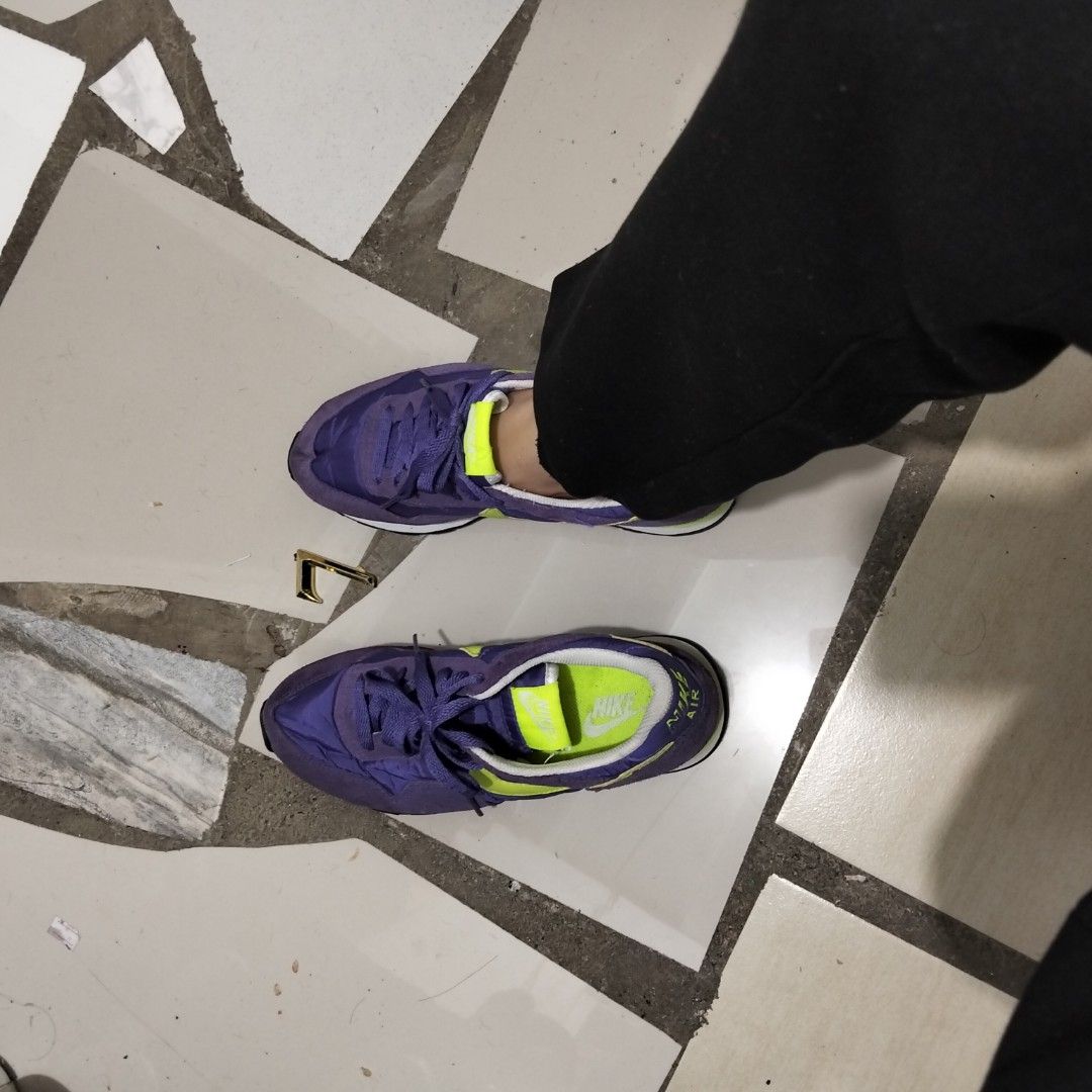 Nike Air (Category: Sneakers) located in El Salvador. Submitted by francheskaukayukay (Listing ID 1465587456, Image 1). Description: .
