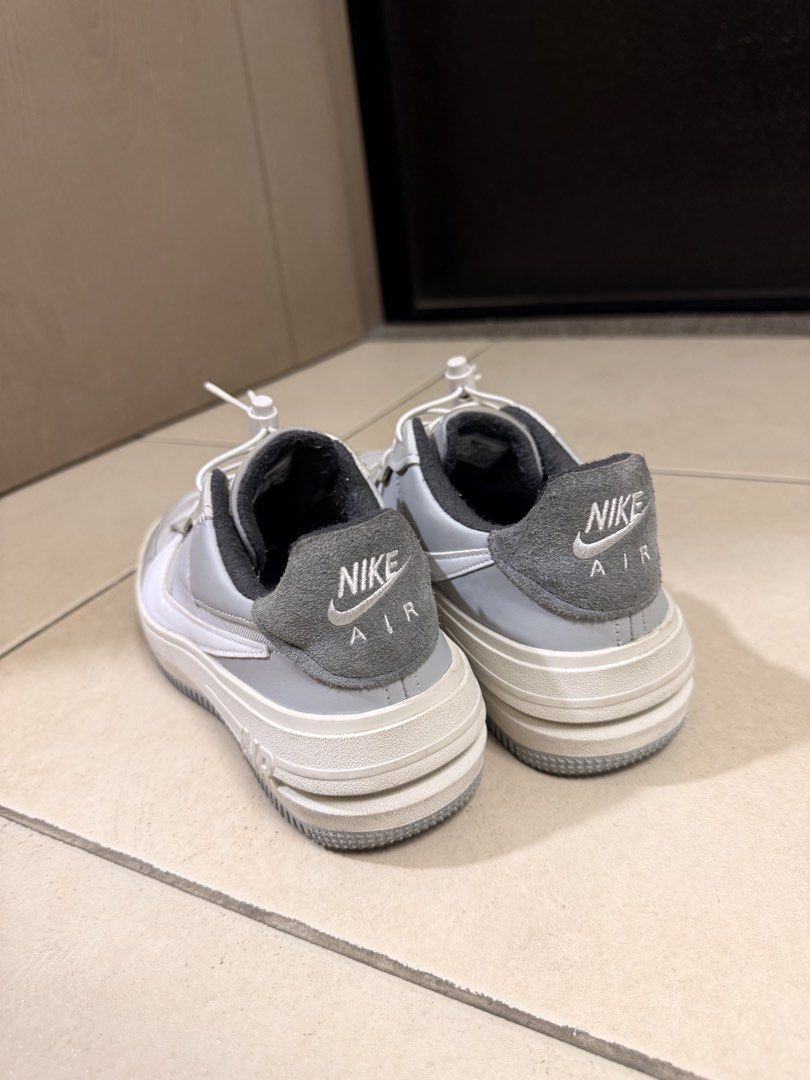 Nike air AF1 (Category: Sneakers) located in San Isidro. Submitted by aylioooo (Listing ID 1465610450, Image 1). Description: .