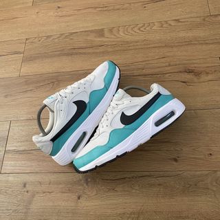 (Category: ) located in . Submitted by lusuhbundlestore3 (Listing ID 1465753460, Image 1). Description: .