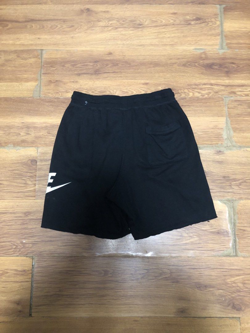 Nike Alumni Short (Category: Shorts) located in Mabalacat. Submitted by jayty_ (Listing ID 1465596241, Image 2). Description: good as new condition no issue.