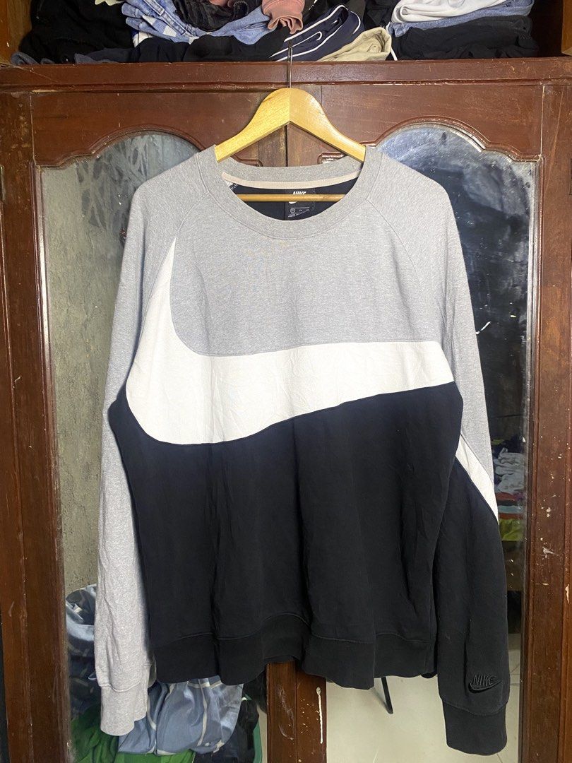 Nike Big Swoosh Sweater (Category: Hoodies) located in Prosperidad. Submitted by eco.fndsph (Listing ID 1465750651, Image 1). Description: Xl Need wash Minimal lints.